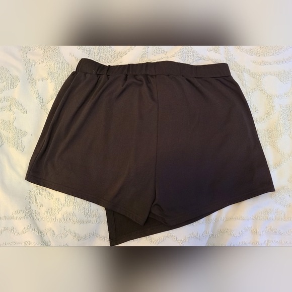 Cute skorts - Picture 3 of 8